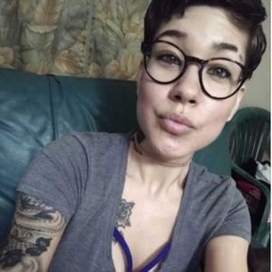 Meet your Posher, Nini